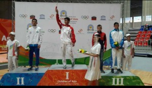 54kg medal ceremony