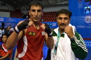 DSC_0392 - Awais Ali Khan PAK and his coach - 81 kg